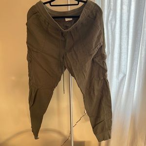 Aritzia Green cargo pants
